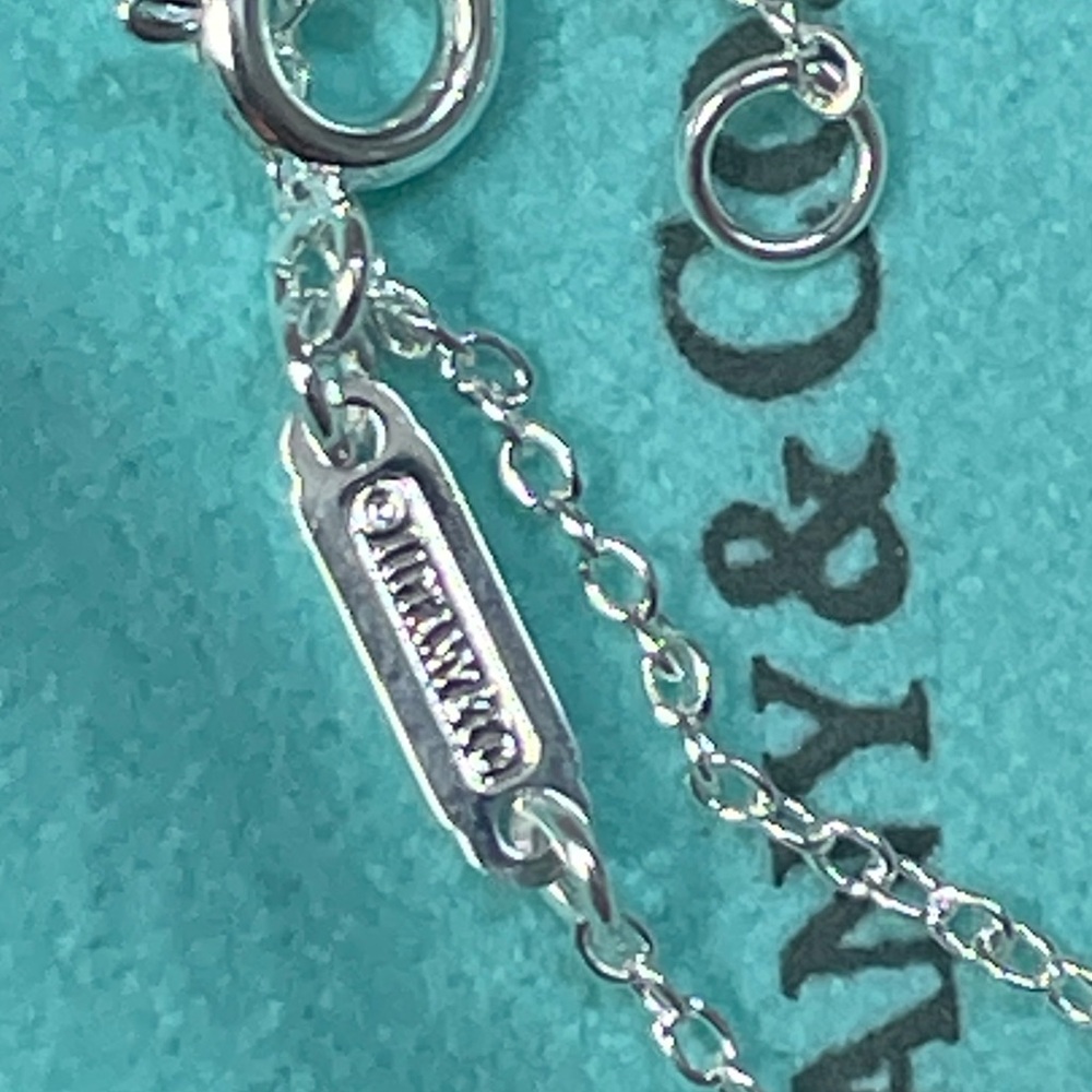 Tiffany & Co. - Picture 10 of 11